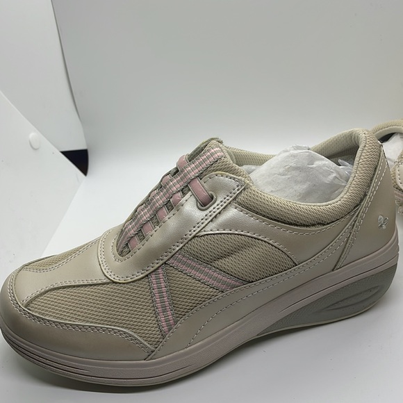 Grasshoppers performance platforms beige & pink slip on shoes size 8M get fit - Picture 11 of 12